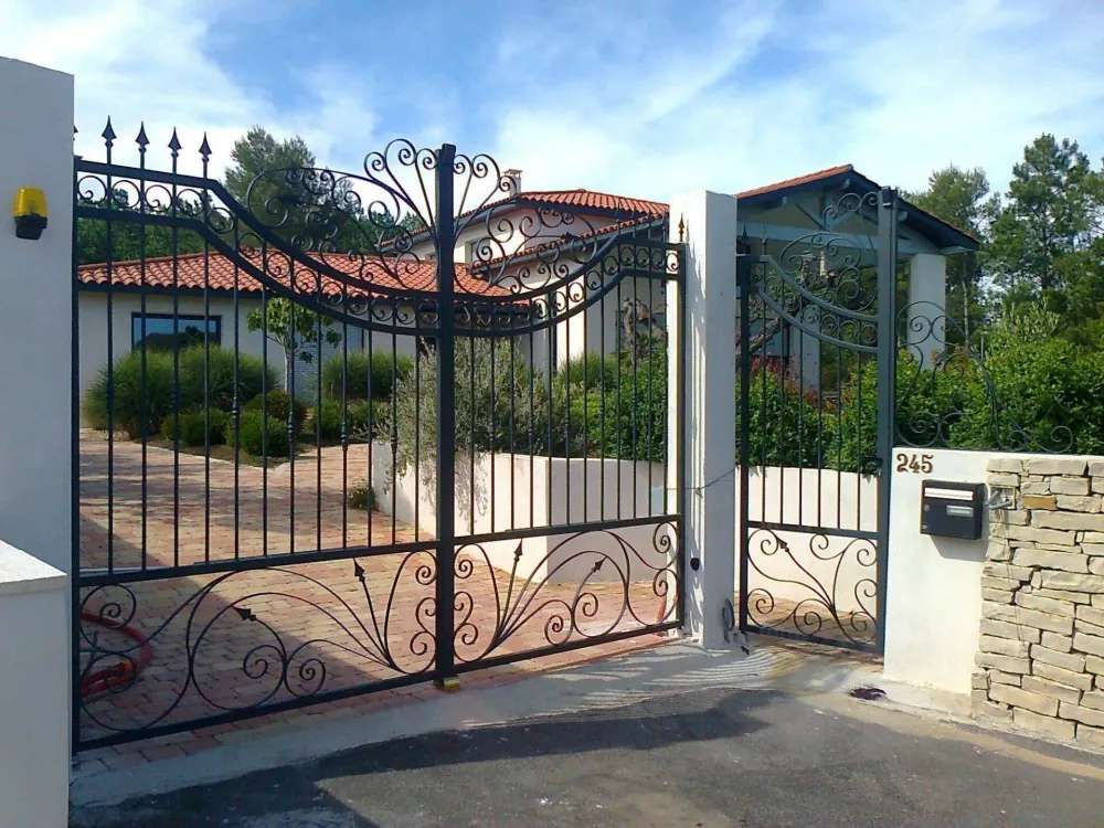 Portails à Montarnaud